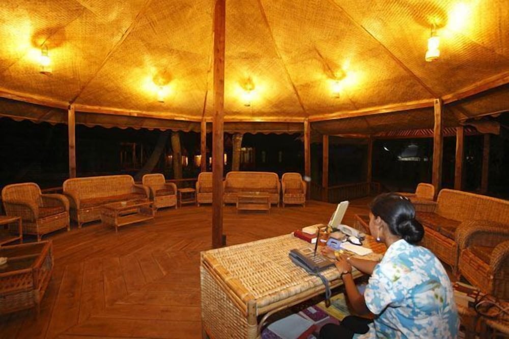 Symphony Palms Beach Resort