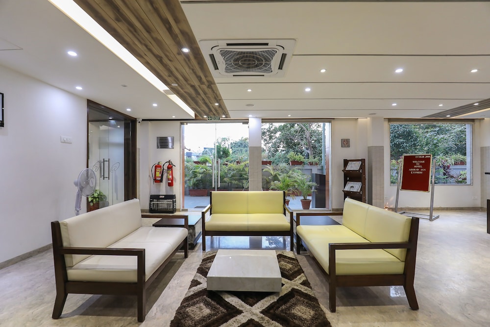 Hotel Ashray Inn Express