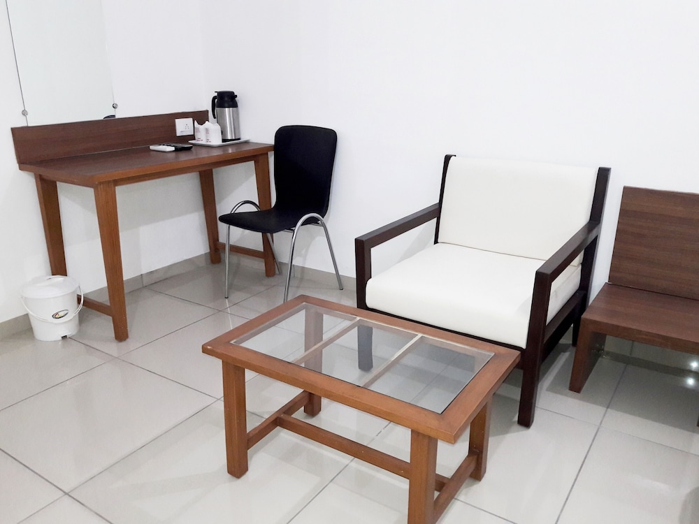 Hotel Ashray Inn Express