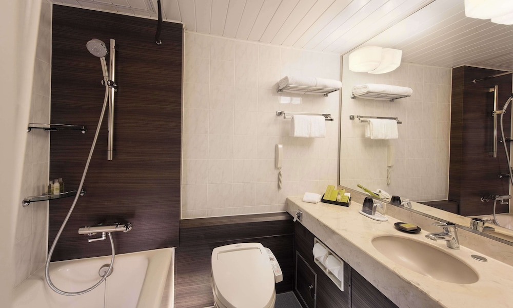 DoubleTree by Hilton Naha Shuri Castle