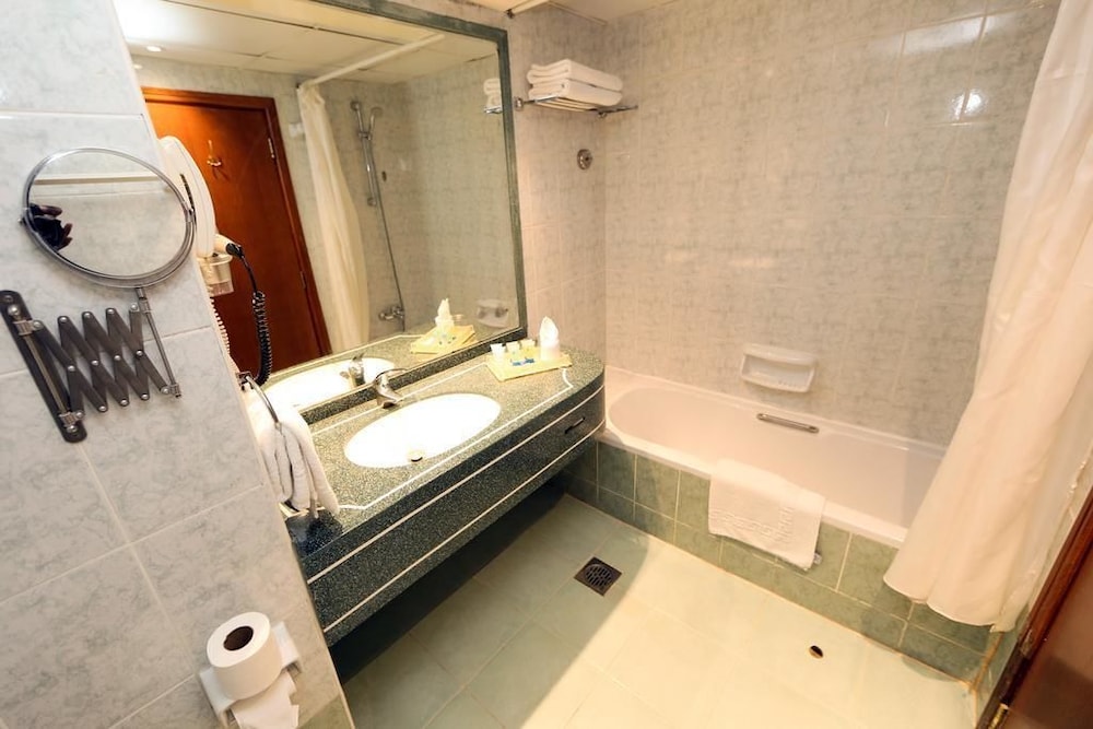 Delmon Palace Hotel