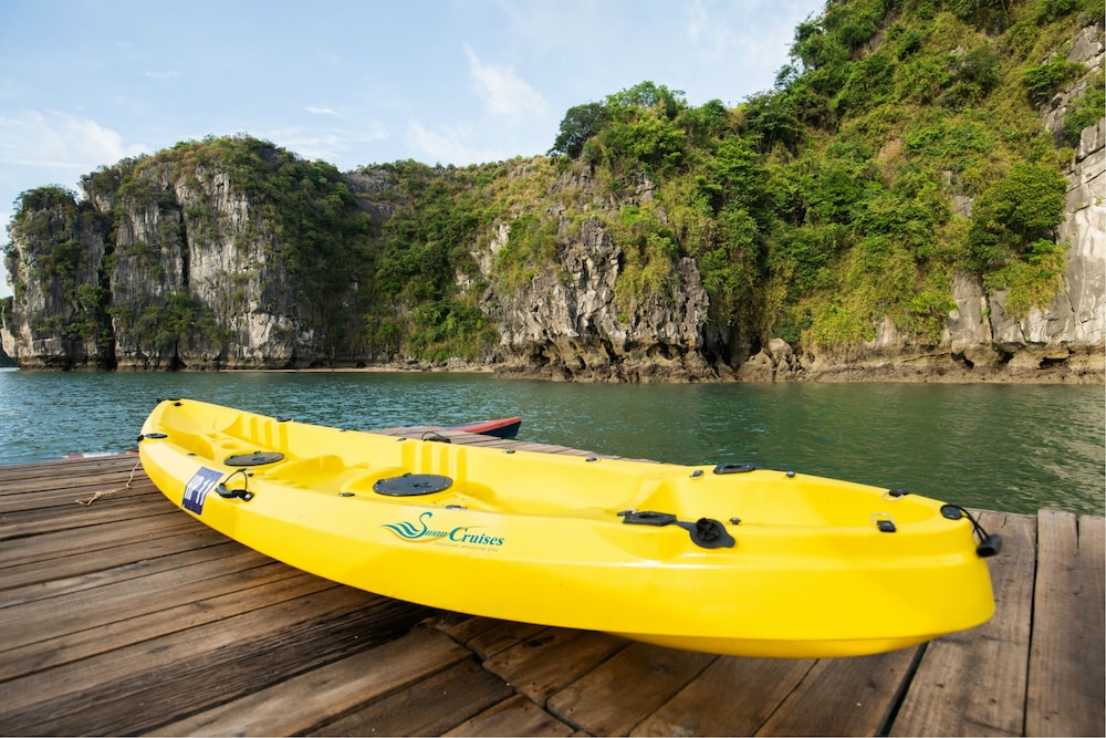Swan Cruises Halong