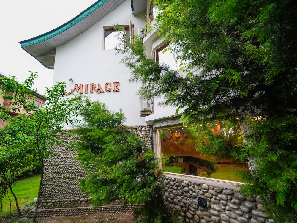 Hotel Mirage