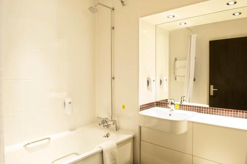 Premier Inn Edinburgh A1 - Newcraighall