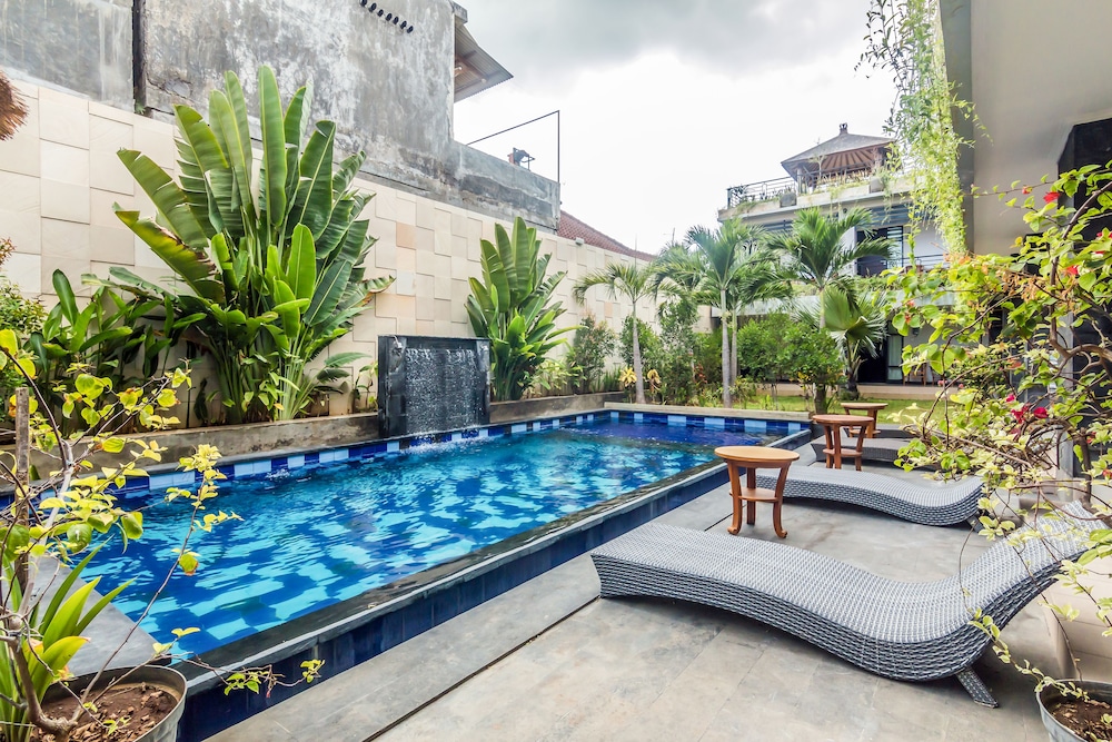 Bali Lodge Kuta