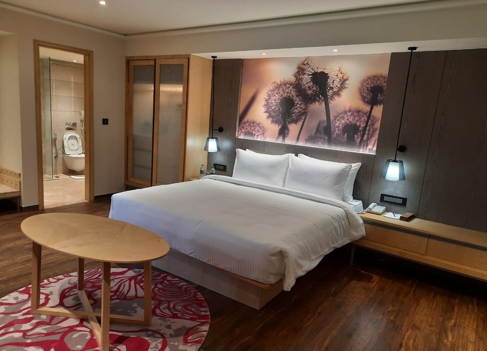 The Gaurs Sarovar Portico
