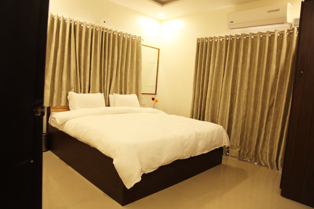 Saburi Service Apartment