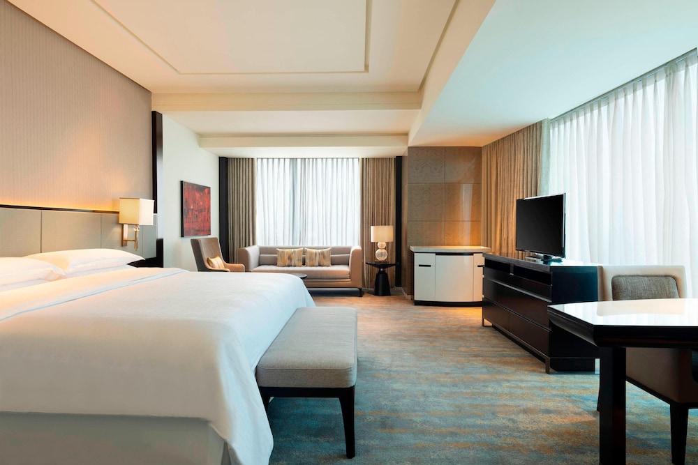 Sheraton Grand Jakarta Gandaria City Hotel