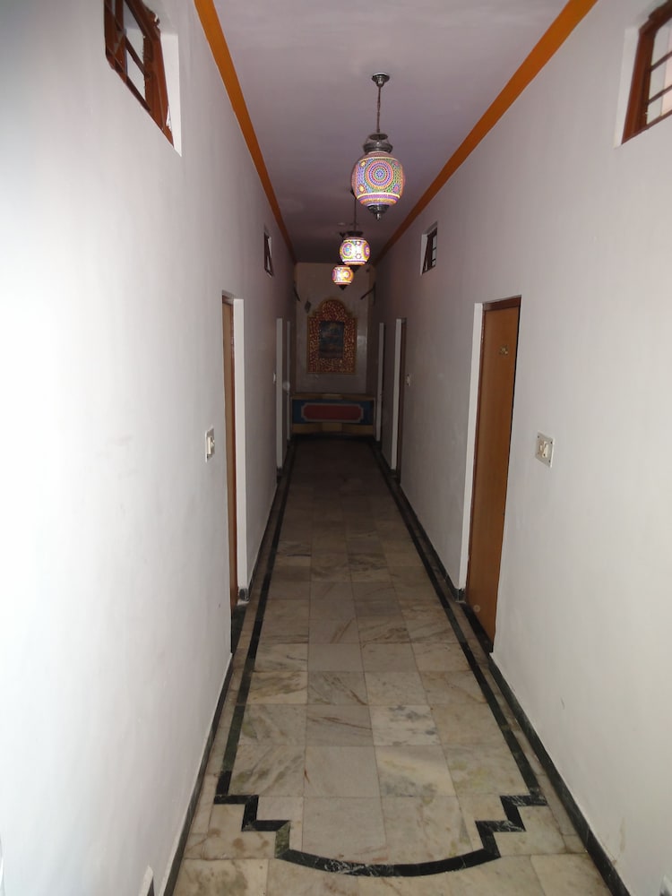 Hotel Taj Plaza