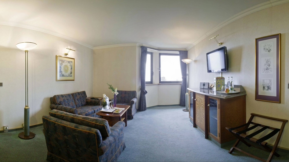 Millennium Hotel Paris Charles de Gaulle