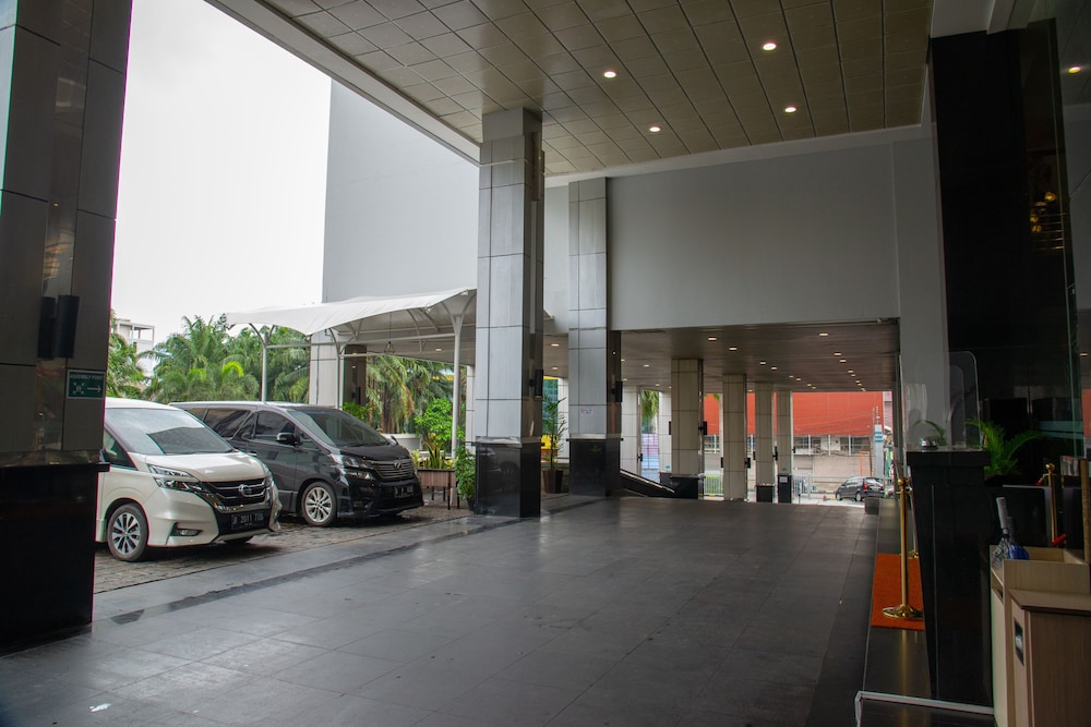 Orchardz Hotel Industri