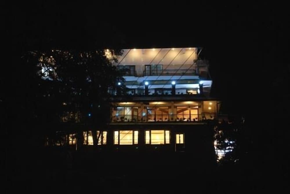 Hotel Madhuban