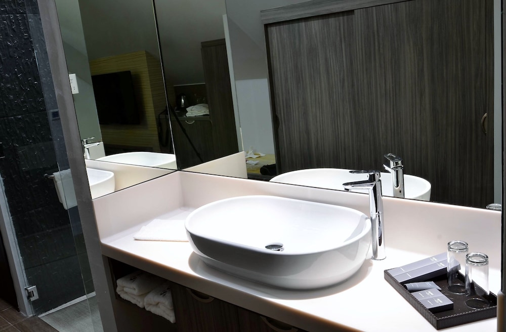 Bliss Hotel Singapore