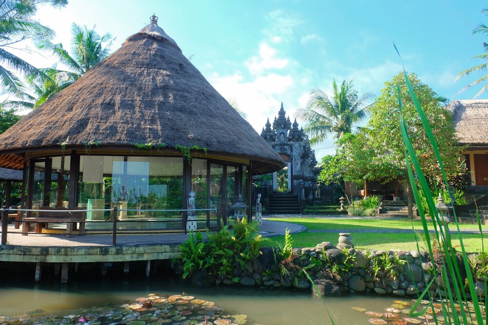Puri Taman Sari Hotel