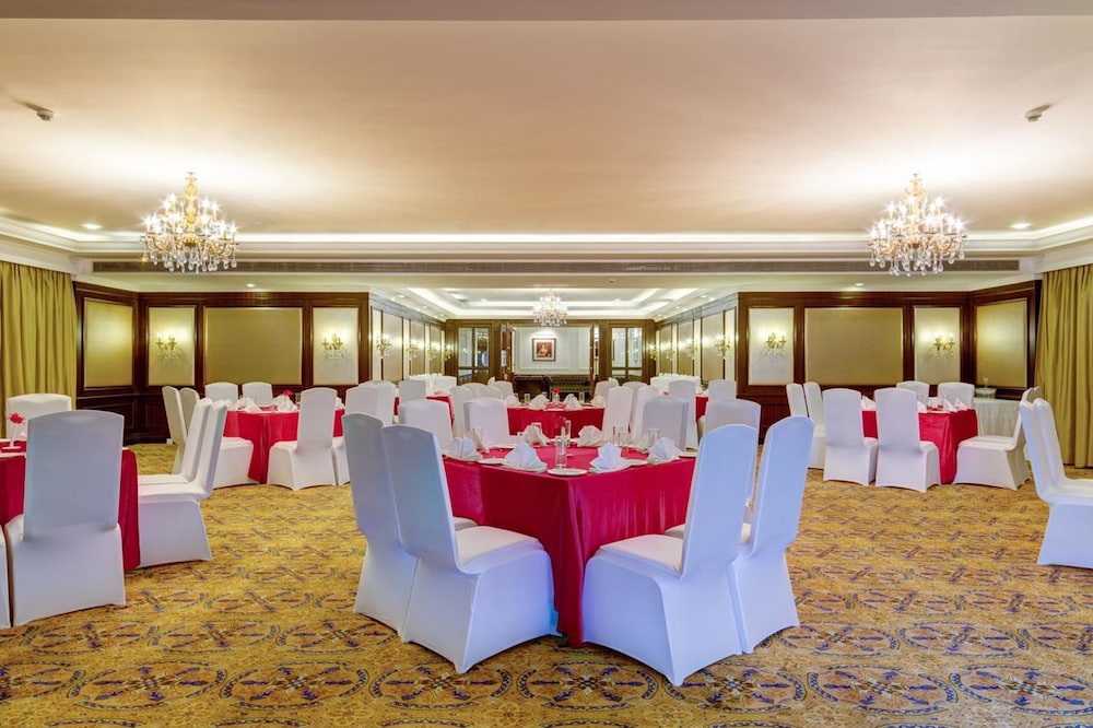 Ramada Plaza By Wyndham Chandigarh-Zirakpur