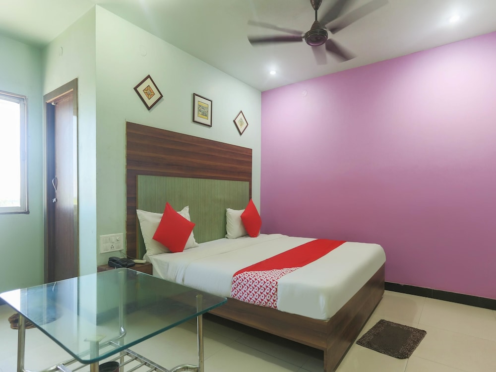 Hotel Bhubaneswari Classic