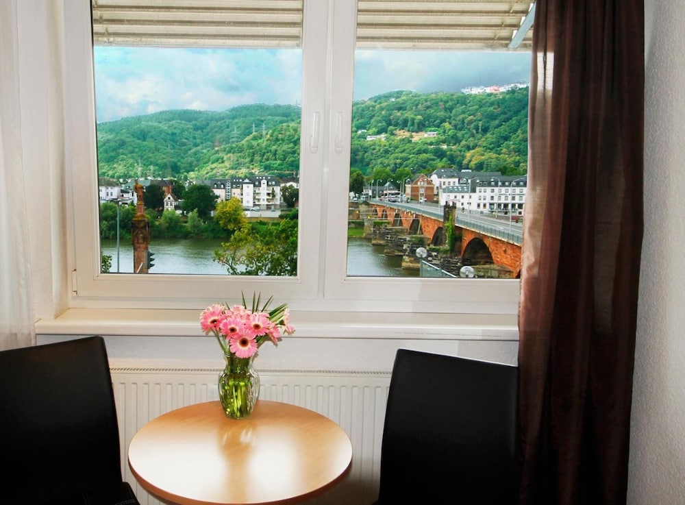 Hotel Constantin Gmbh
