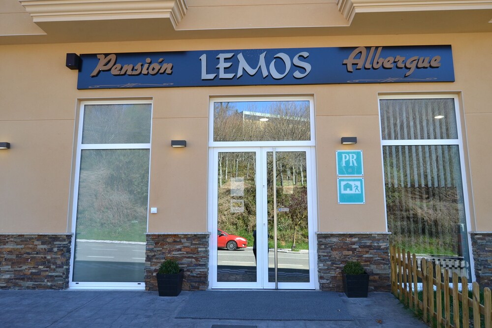 Pensión Albergue Lemos