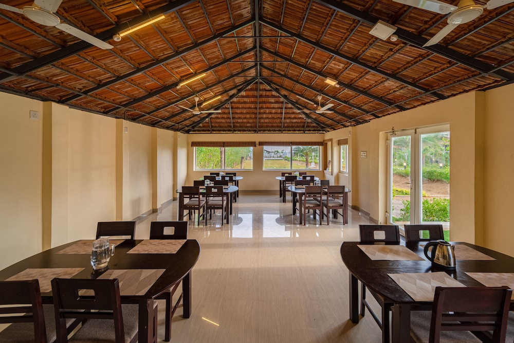 Dusk And Dawn Beach Resort