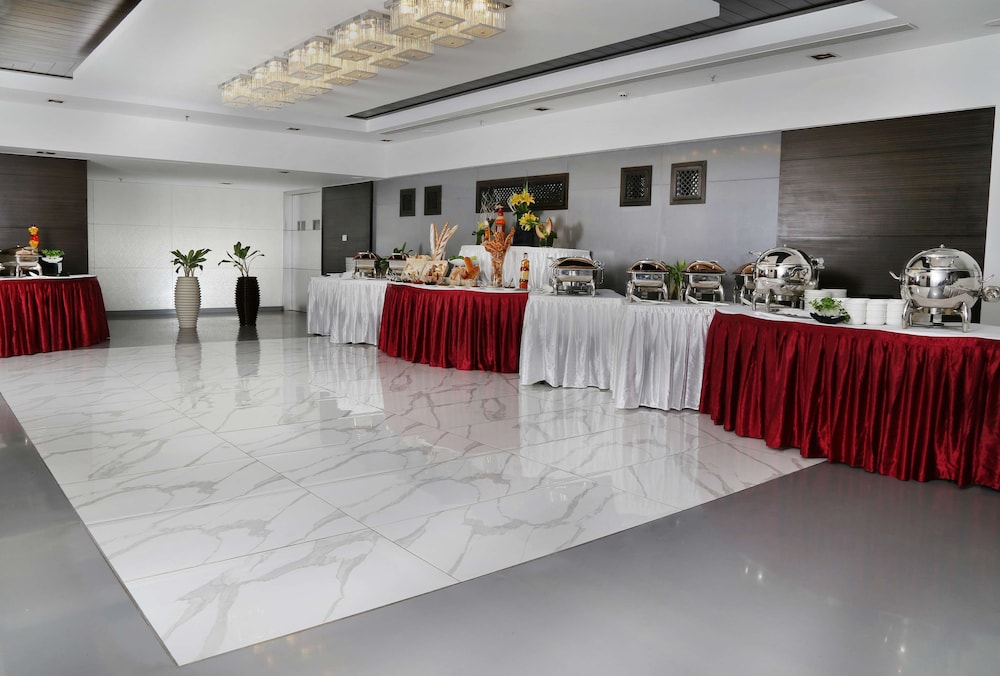 Country Inn & Suites By Radisson Navi Mumbai