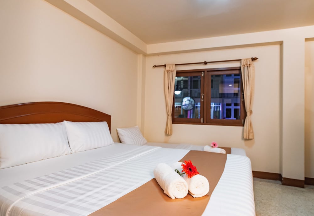 D&D Inn Khaosan