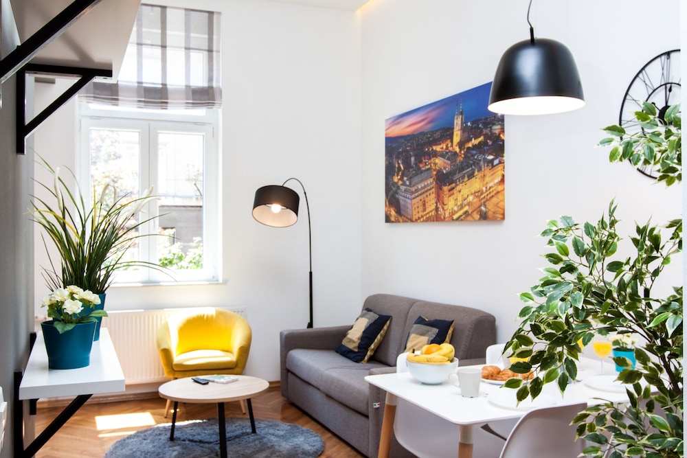 LOOX apartments Hatzova