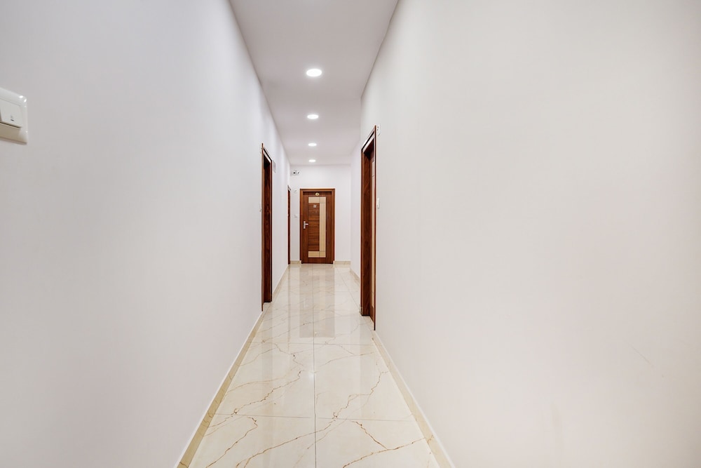 FabHotel Royal Grand
