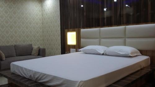 Hotel Crystal International