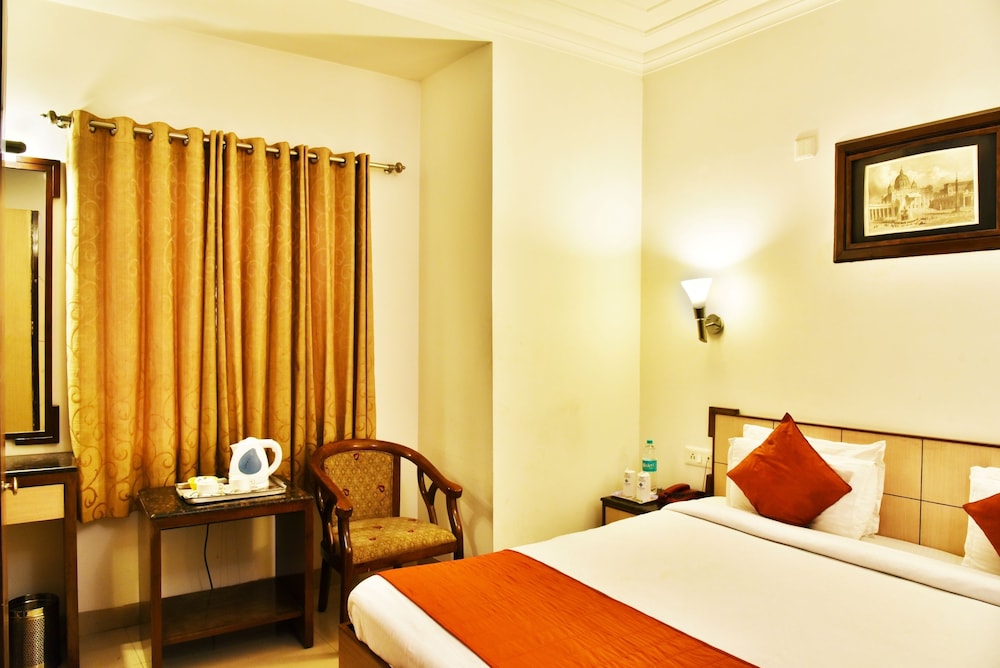Hotel Sapphire Opposite Golden Temple