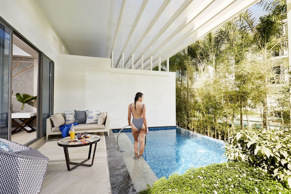 The Lind Boracay