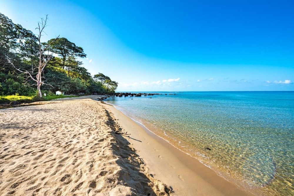 Chez Carole Beach Resort & Spa