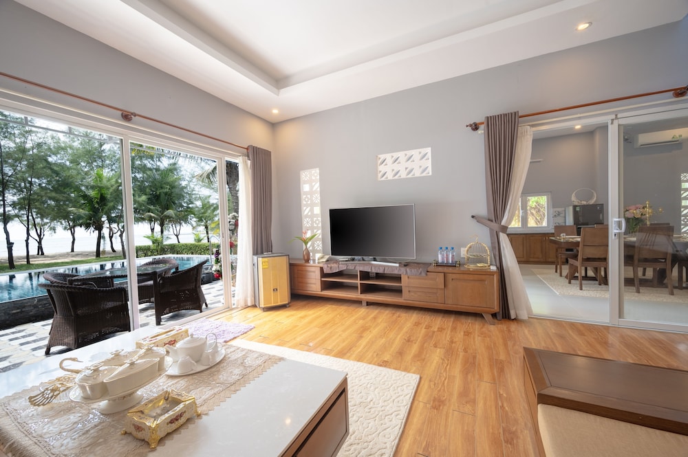 Chez Carole Beach Resort & Spa