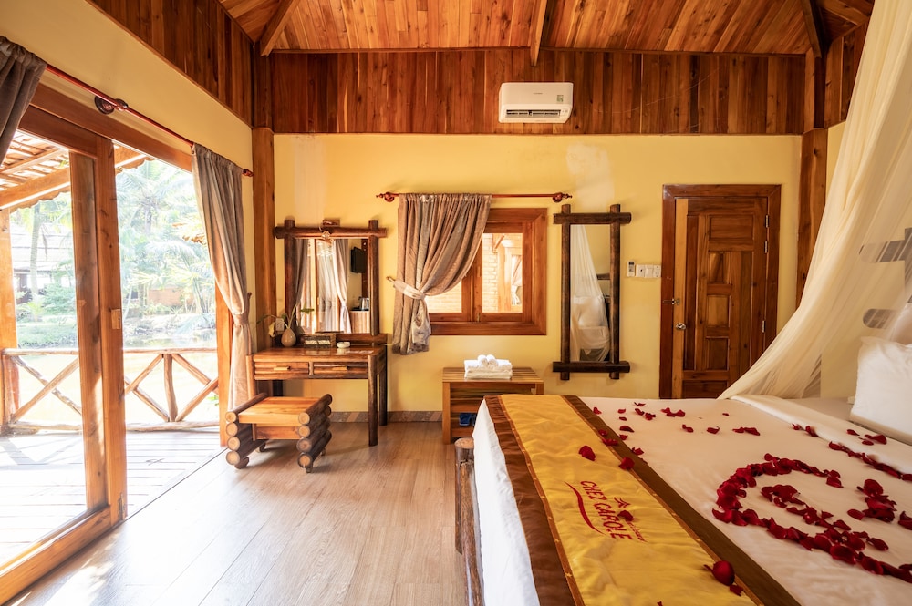 Chez Carole Beach Resort & Spa