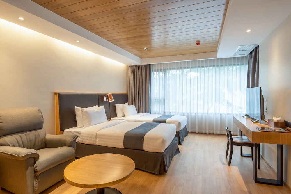 Asana Hotel & Residence
