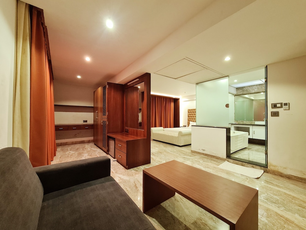Aryaan Resort & Residences