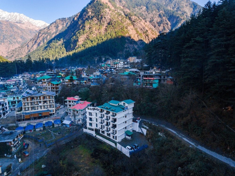 Hotel Hukam's Holiday Home