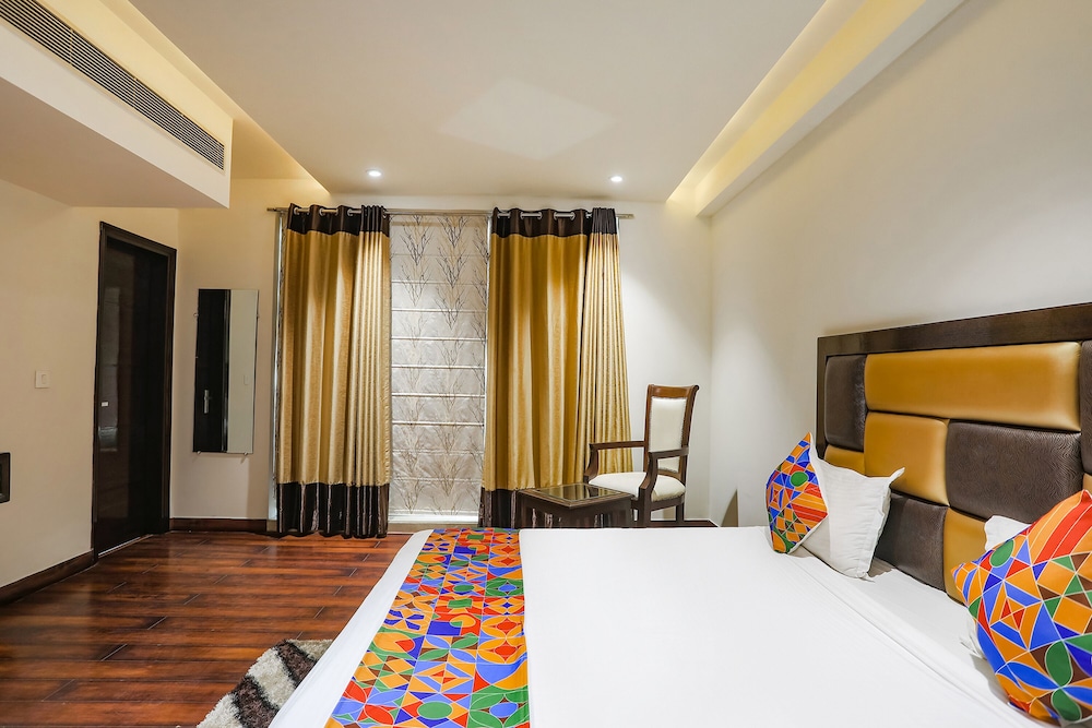 FabHotel Grand Stay