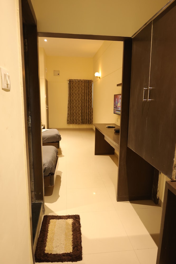 HOTEL GALAXY