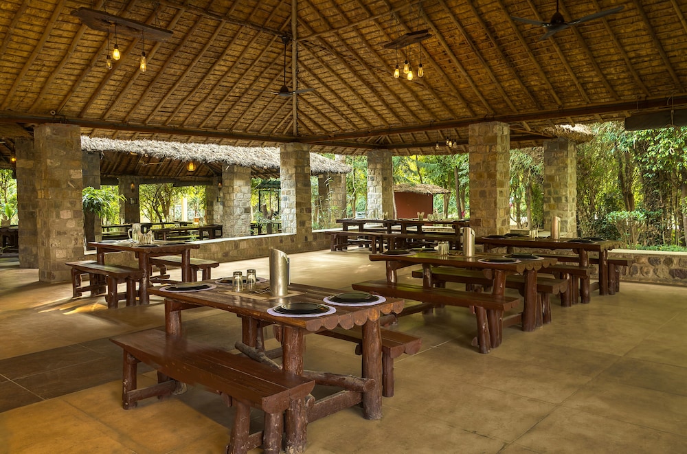 Corbett Machaan Resort