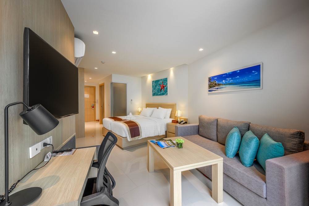 The Beachfront Hotel Phuket