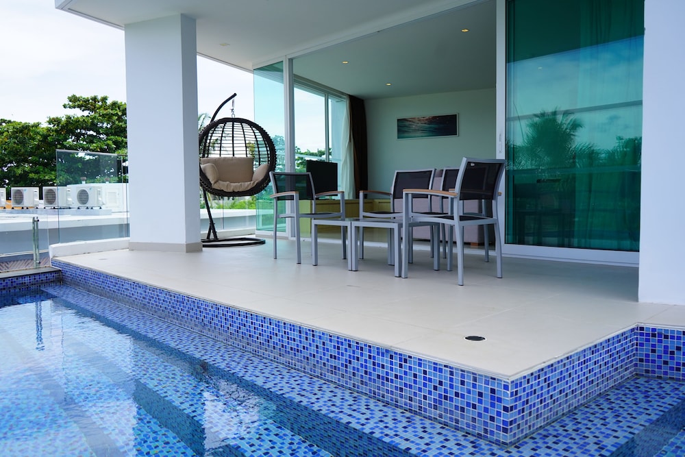 The Beachfront Hotel Phuket