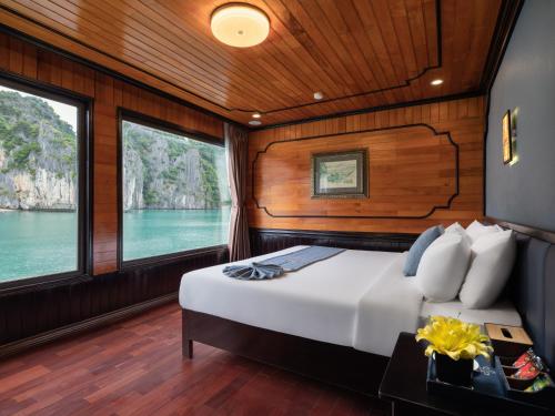 La Pandora Boutique Cruises