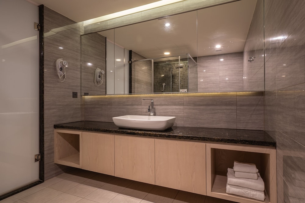 Guide Hotel Taichung ZiYou