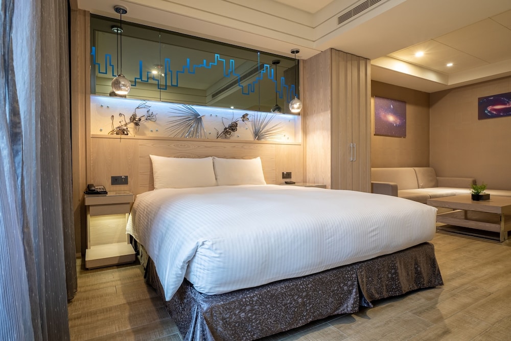 Guide Hotel Taichung ZiYou