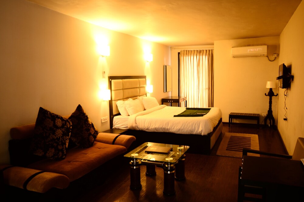 Aksa Hotel