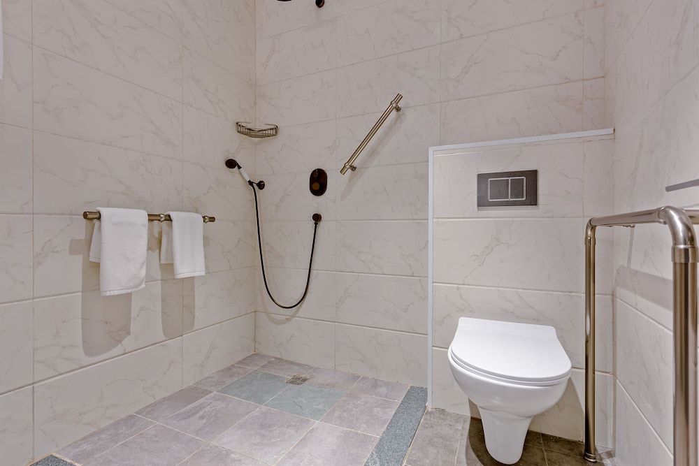 Ramada by Wyndham Tbilisi Old City