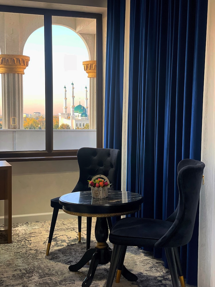 Friday Old City Hotel