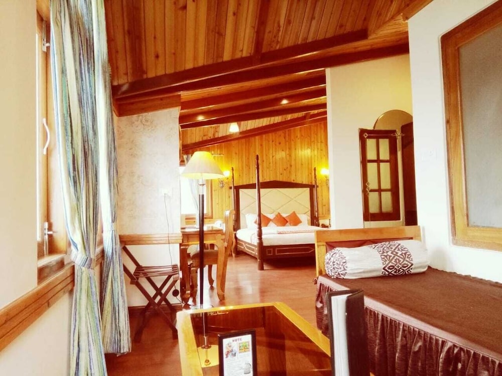 Omega Residency, Boutique Hotel