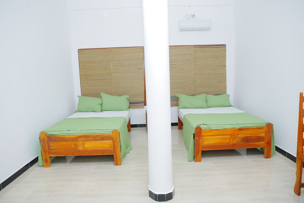 Amis hotel