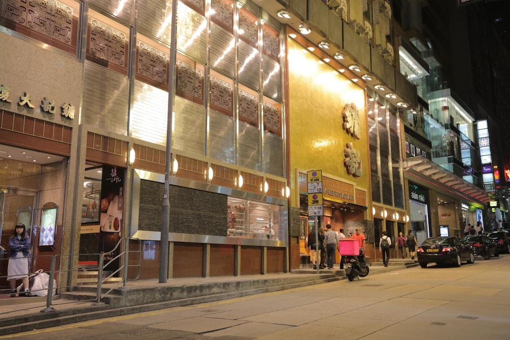 Butterfly on LKF, Central
